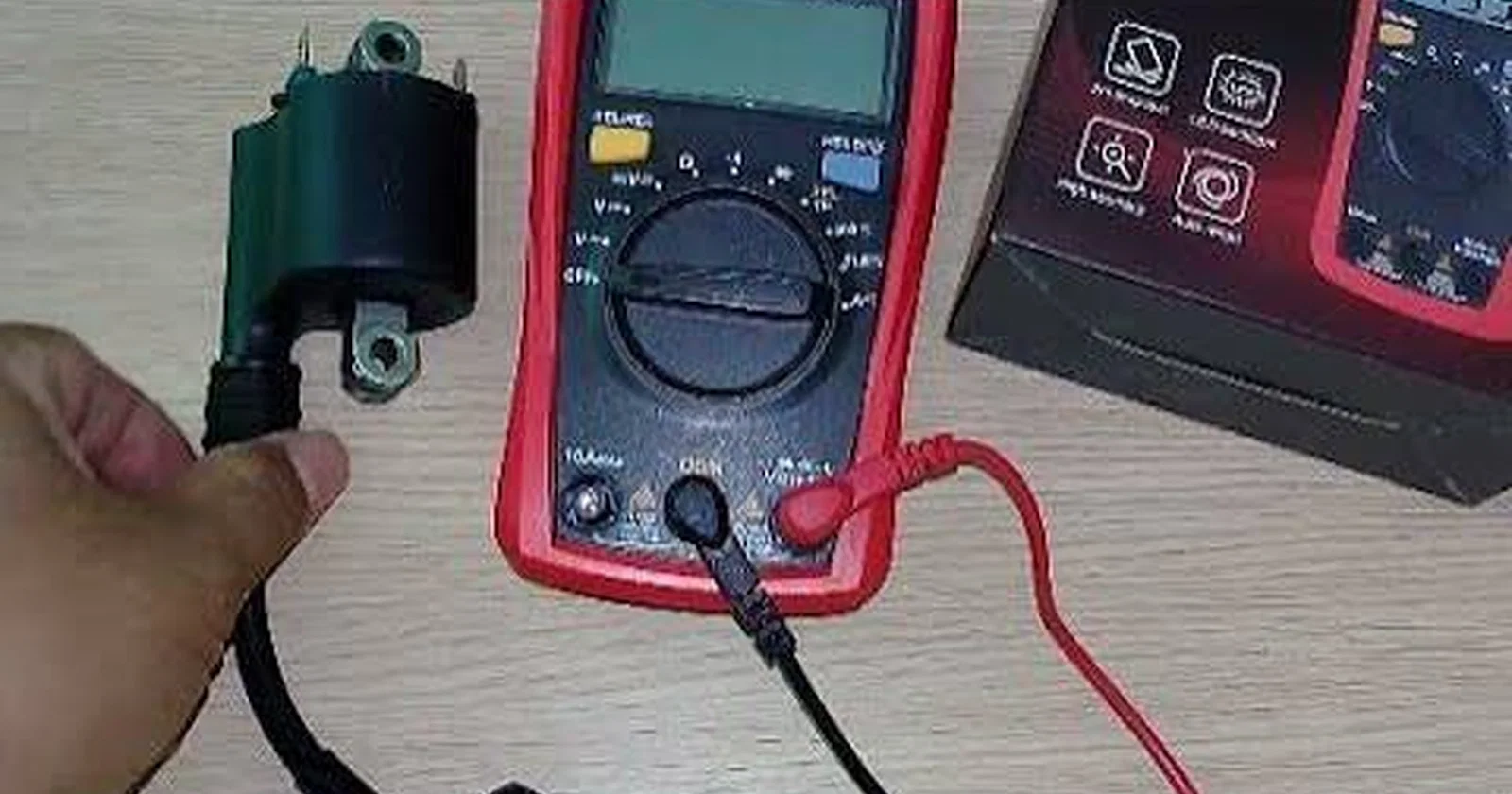 Illustration for Cara Cek Koil Motor dengan Multimeter dan Percikan Api
