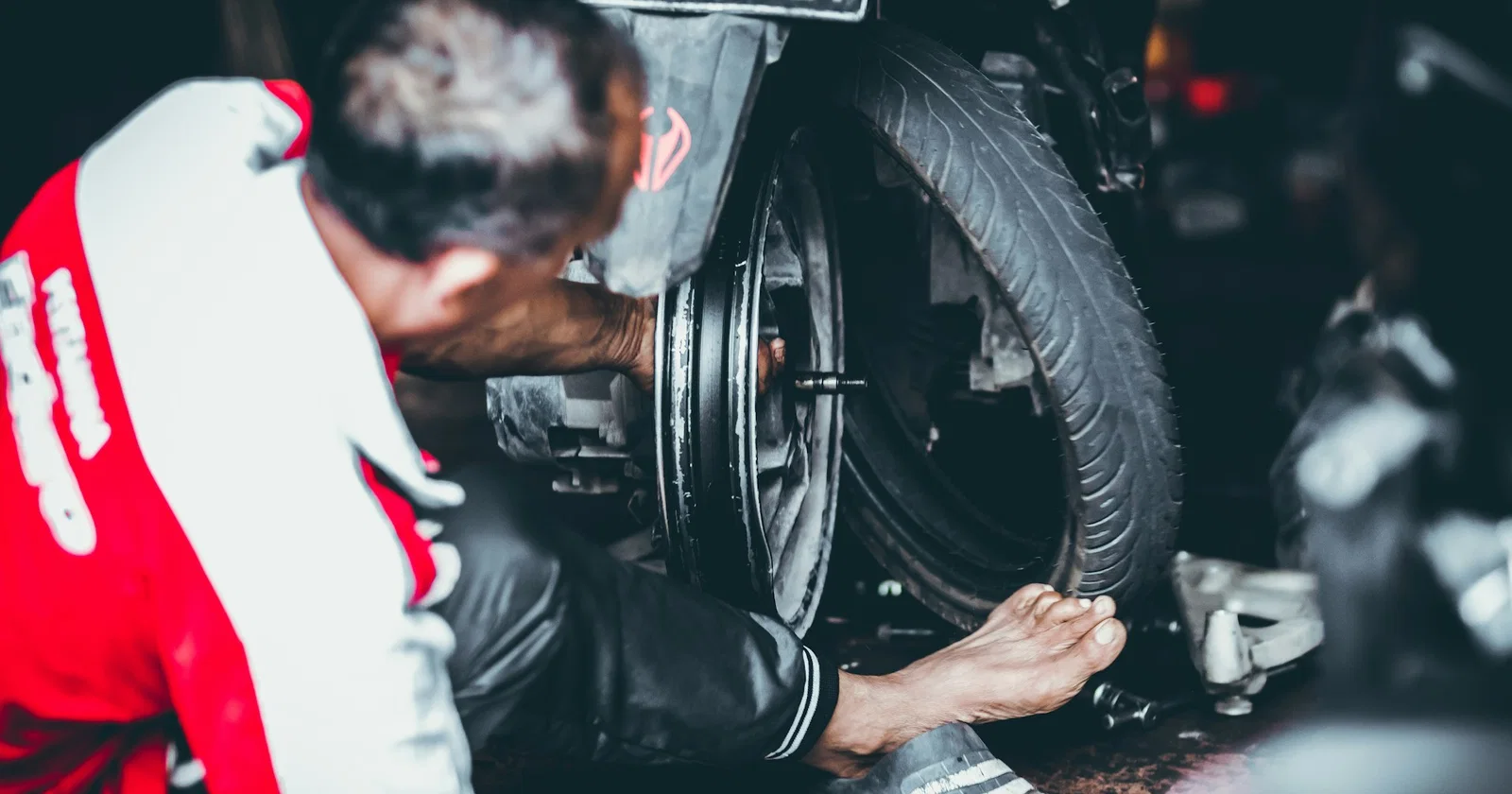 Illustration for Cara Merawat Ban Tubeless Motor Supaya Awet