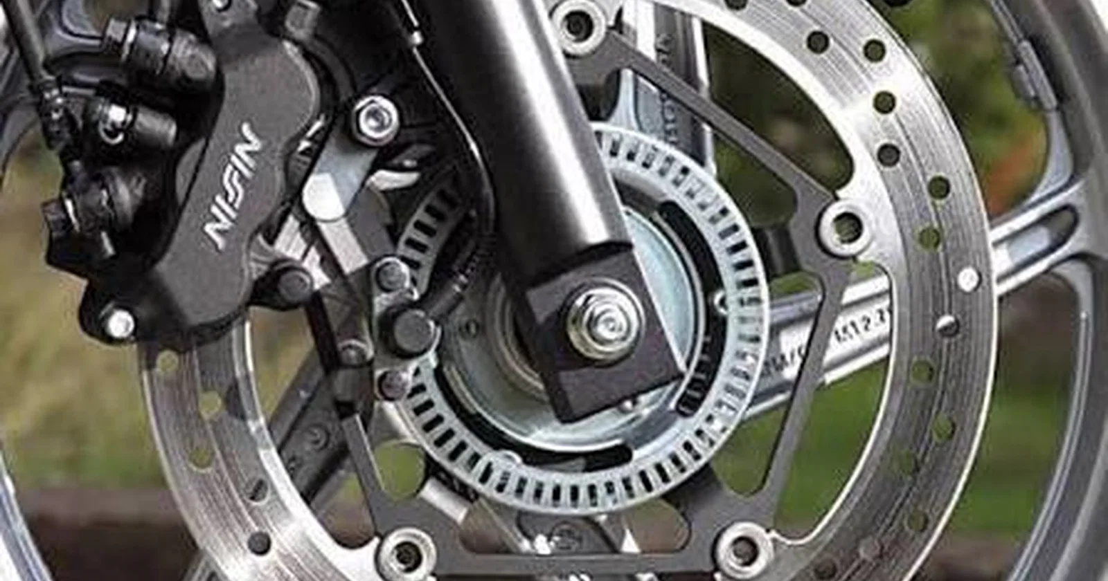 Illustration for Cara Kerja Sistem Rem ABS pada Motor
