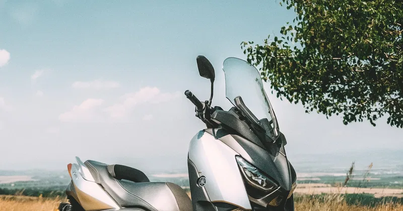 Illustration for XMAX 250: Review Maxi Skutik untuk Touring Jarak Jauh